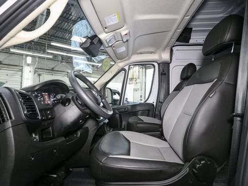 Used 2026 RAM ProMaster 2500 w/ Convenience Group FWD image 32