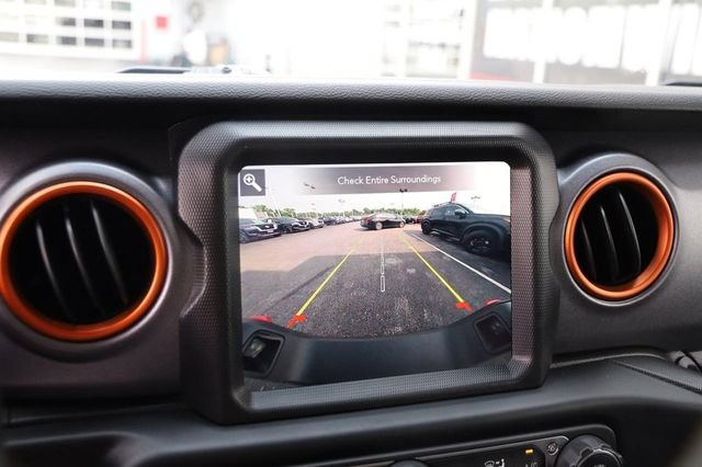 Used 2021 Jeep Gladiator Mojave AWD/4WD image 17