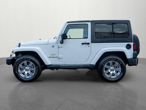 Used 2015 Jeep Wrangler Sahara image 4