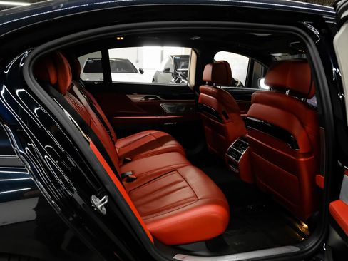 Used 2018 BMW M760i xDrive AWD/4WD image 46