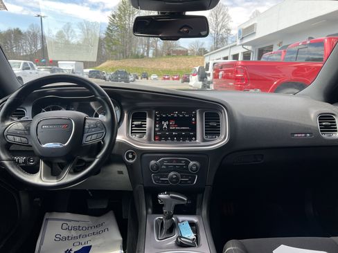 Used 2020 Dodge Charger Scat Pack w/ Navigation & Travel Group image 15