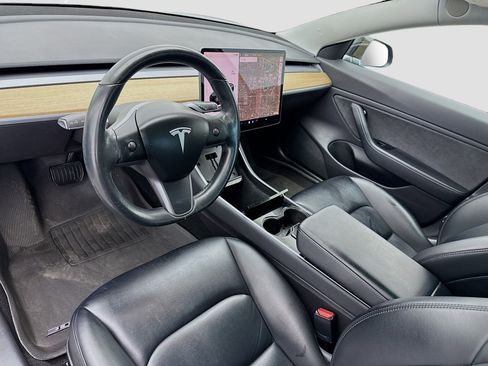 Used 2019 Tesla Model 3 Mid Range image 7