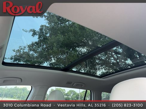 Certified 2026 Volkswagen Atlas SE w/ Panoramic Sunroof Package FWD image 18