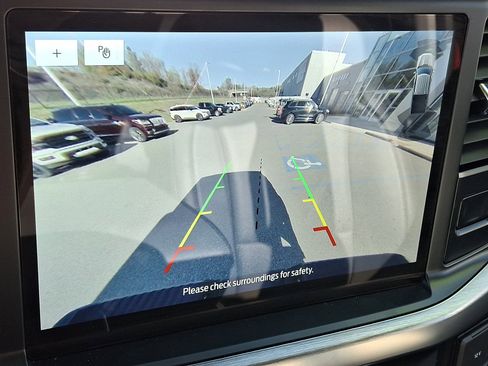 Certified 2022 Ford F150 Lariat w/ Equipment Group 502A High image 19