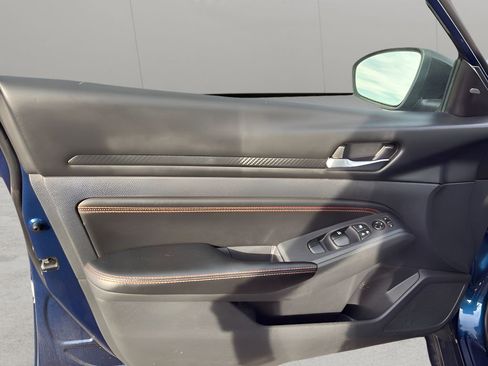 Used 2022 Nissan Altima 2.5 SR image 11