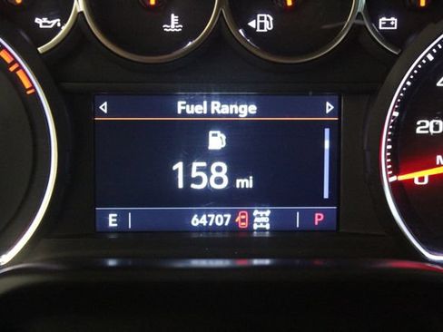 Used 2021 Chevrolet Silverado 1500 LT Trail Boss w/ Bed Protection Package AWD/4WD image 8