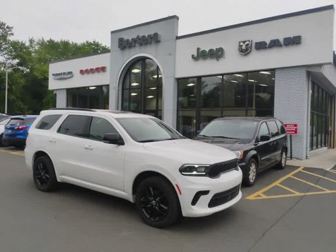 Used 2024 Dodge Durango GT AWD/4WD image 1