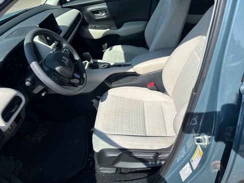 Certified 2024 Honda HR-V LX image 5
