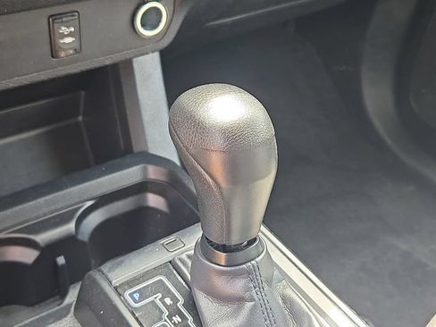 Used 2019 Toyota Tacoma SR w/ SR Convenience Package RWD image 11