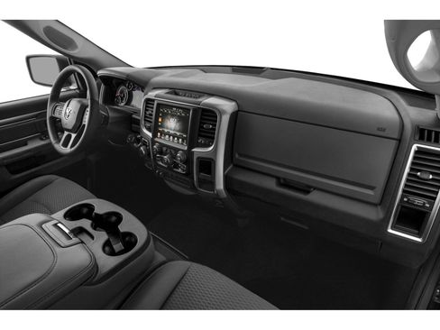 Used 2019 RAM 1500 Classic SLT image 10