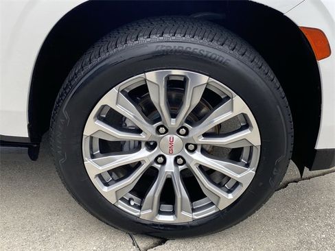 Used 2022 GMC Yukon Denali image 29