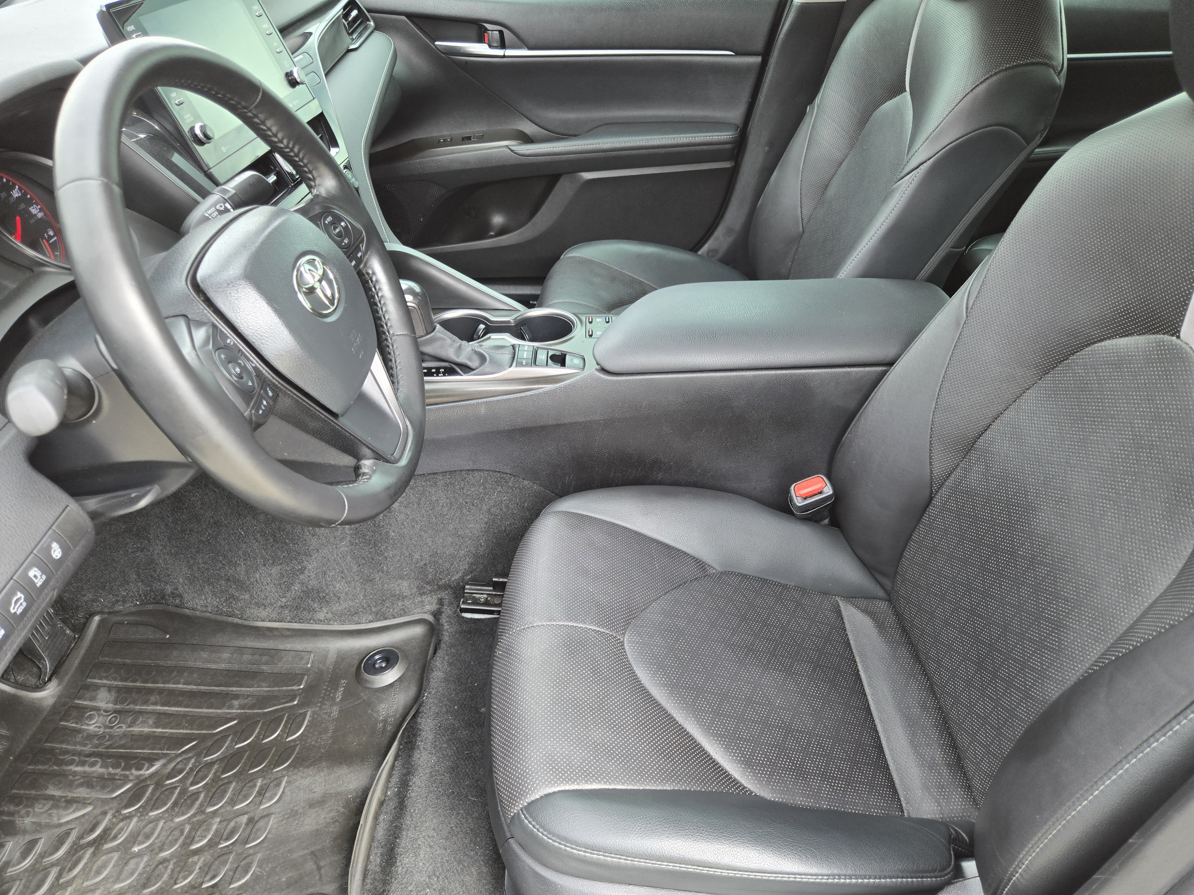 Used 2023 Toyota Camry XSE w/ Navigation Package FWD image 9
