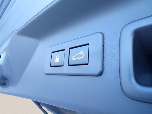Used 2025 Subaru Forester Limited AWD/4WD image 14