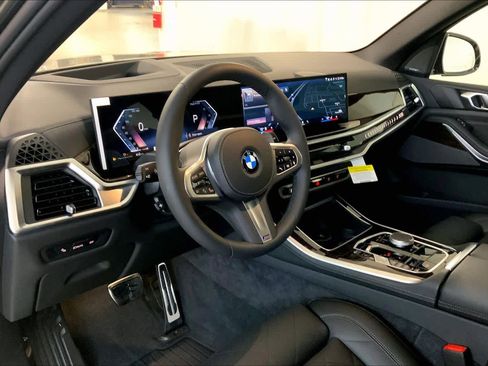 New 2026 BMW X5 xDrive40i w/ M Sport Package image 8