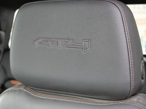 Used 2025 GMC Sierra 2500 AT4 image 38