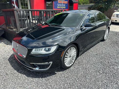 Used 2017 Lincoln MKZ Reserve w/ Technology Package image 2