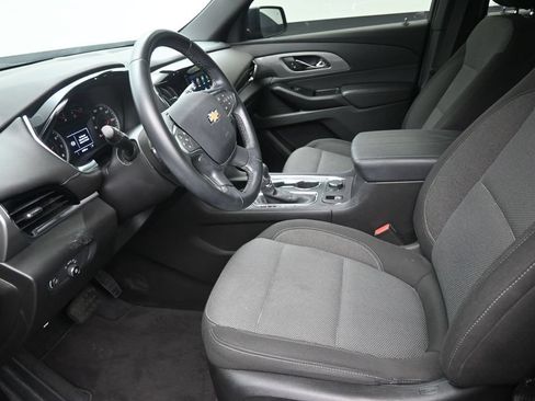 Used 2023 Chevrolet Traverse LT FWD image 12