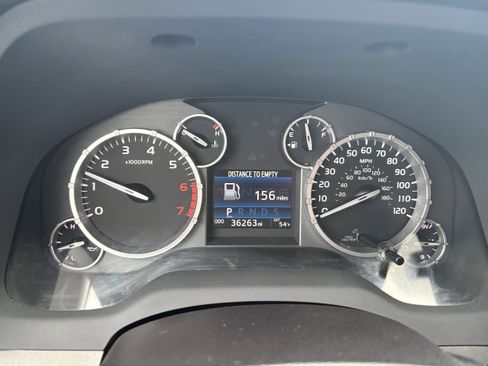 Used 2016 Toyota Tundra SR5 image 4