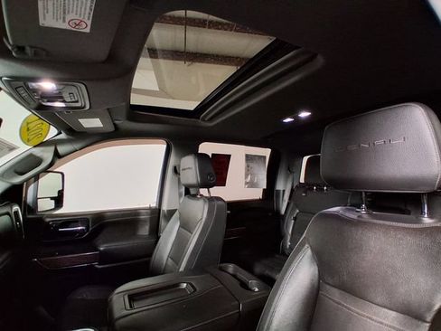 Used 2021 GMC Sierra 2500 Denali w/ Denali Ultimate Package AWD/4WD image 11