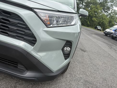 Used 2019 Toyota RAV4 XLE w/ Convenience Package AWD/4WD image 11