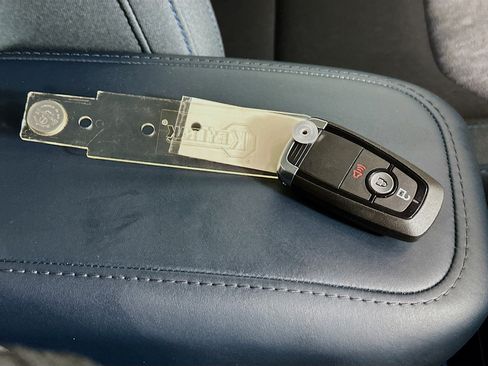 Used 2025 Ford Maverick XLT FWD image 33