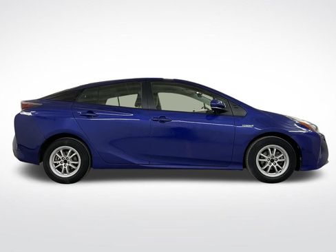 Used 2017 Toyota Prius Two image 28