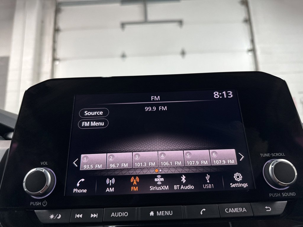 Used 2025 Nissan Pathfinder S AWD/4WD image 30