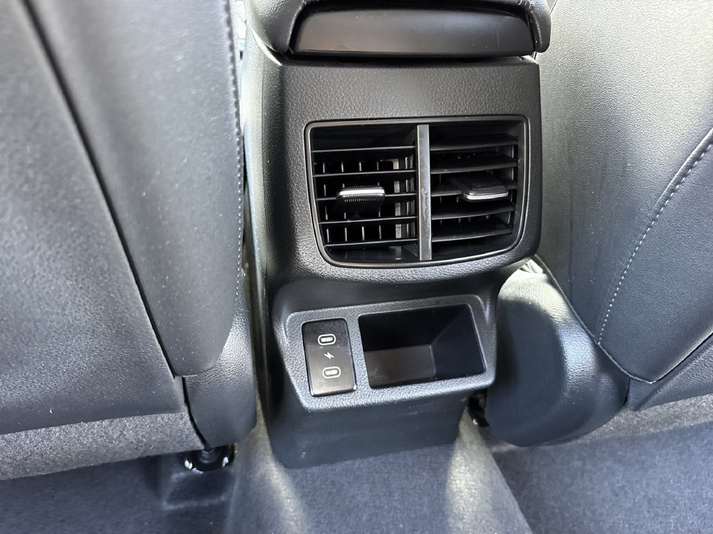 Used 2025 Kia Seltos S FWD image 37