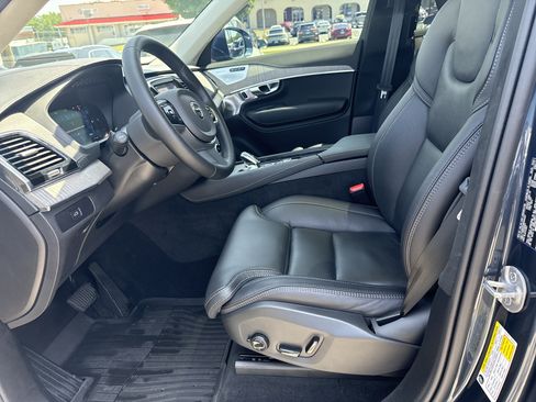 Certified 2024 Volvo XC90 B6 Ultimate w/ Lounge Package AWD/4WD image 3