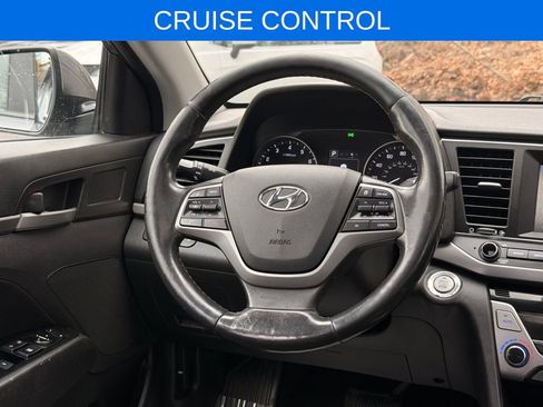 Used 2018 Hyundai Elantra Value Edition FWD image 6