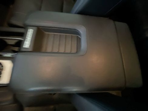 Used 2016 Toyota Tundra Platinum image 21