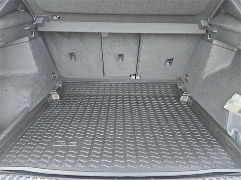 Used 2025 Audi Q3 2.0T Premium w/ Convenience Package image 14