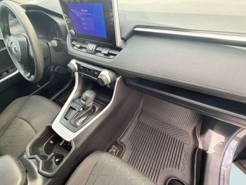 Certified 2024 Toyota RAV4 XLE image 34