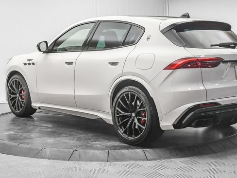 Used 2025 Maserati Grecale Modena AWD/4WD image 5