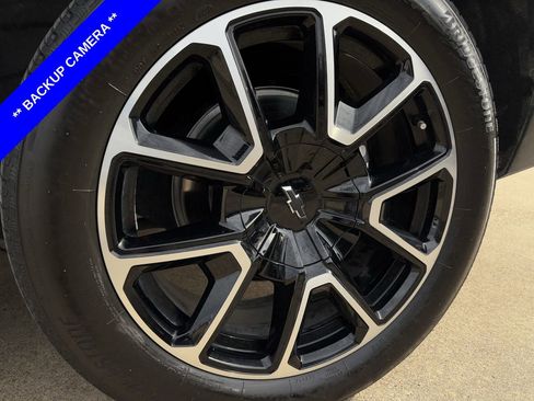 Used 2024 Chevrolet Tahoe RST w/ Sport Performance Package image 11