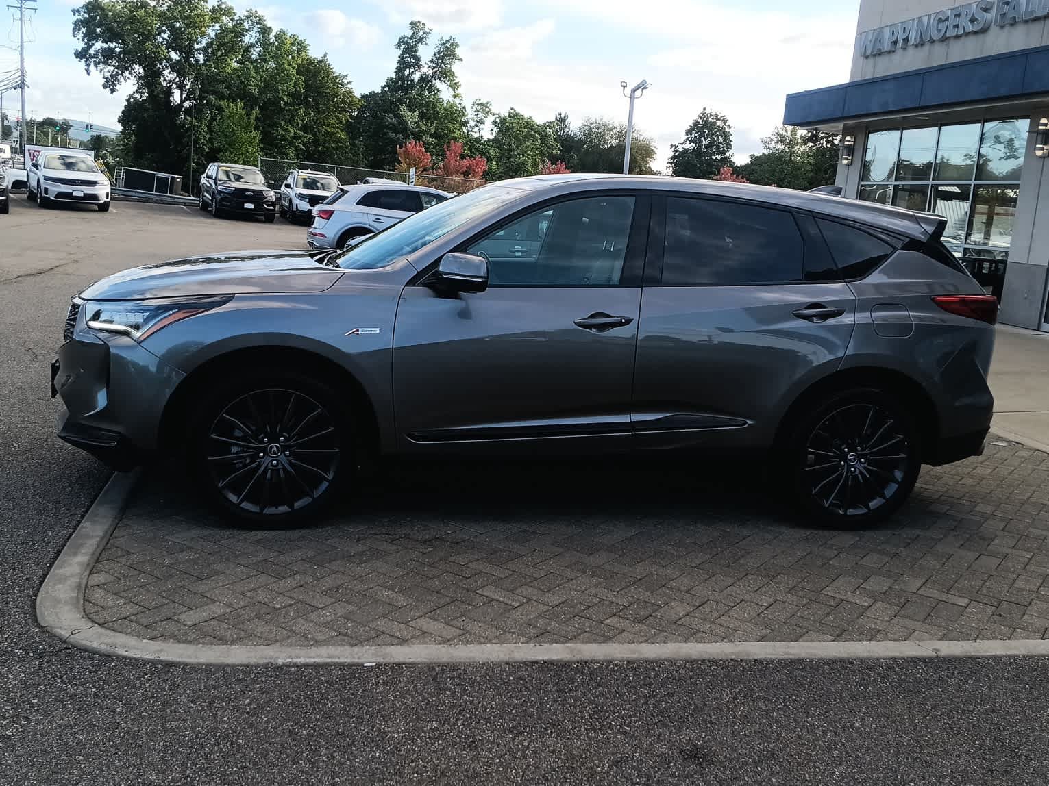 Used 2024 Acura RDX w/ Advance Package AWD/4WD image 2