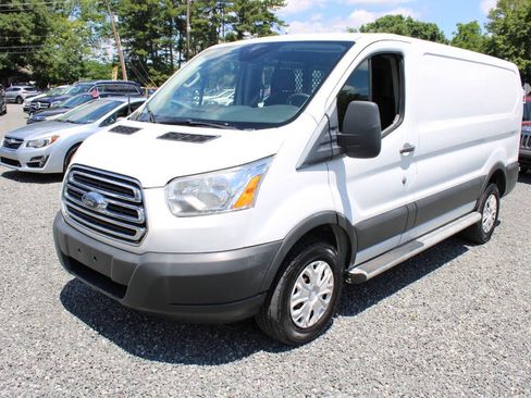 Used 2017 Ford Transit 250 130 Low Roof w/ Exterior Upgrade Package RWD image 2