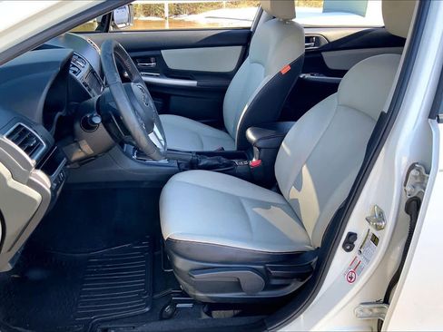 Used 2017 Subaru Crosstrek 2.0i Limited image 8