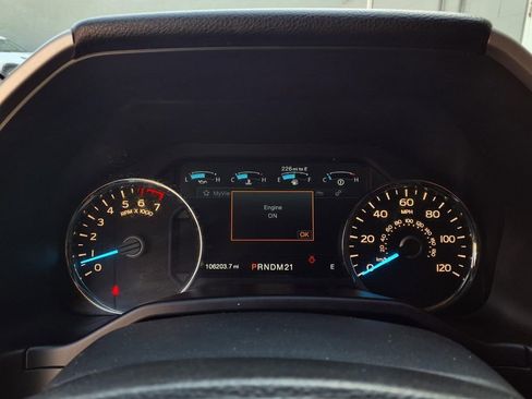 Used 2015 Ford F150 Lariat image 12