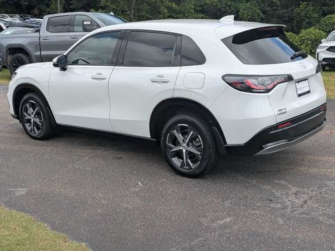Used 2023 Honda HR-V EX-L image 4