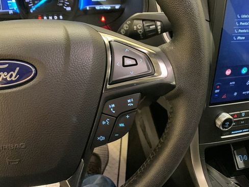 Certified 2022 Ford Edge SEL w/ Convenience Package image 36