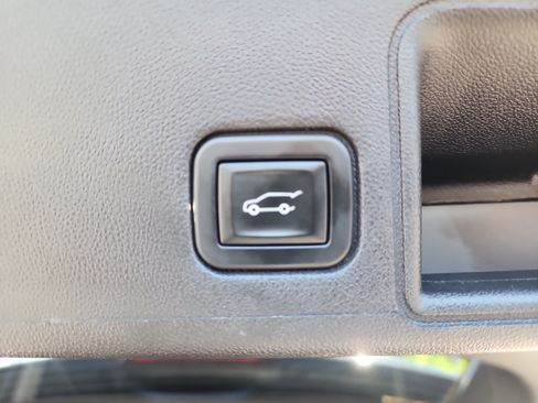 Certified 2023 GMC Terrain Denali w/ LPO, Floor Liner Package AWD/4WD image 35