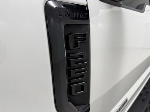 Used 2021 Ford F250 Lariat AWD/4WD image 14
