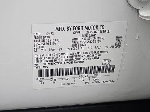 Used 2023 Ford Explorer XLT w/ Equipment Group 202A RWD image 38