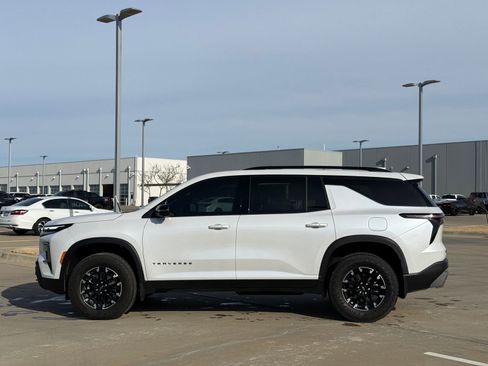 Used 2024 Chevrolet Traverse Z71 w/ LPO, Floor Liner Package image 4