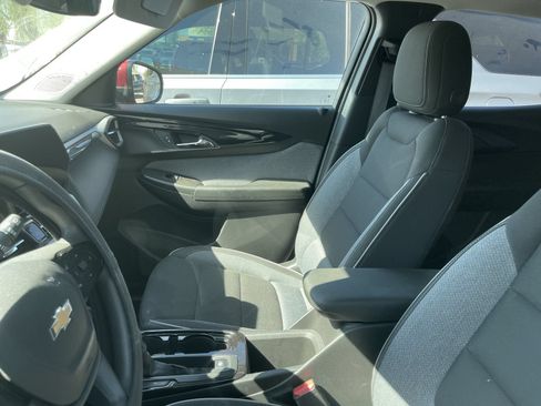 Certified 2024 Chevrolet TrailBlazer LT w/ Driver Confidence Package AWD/4WD image 9