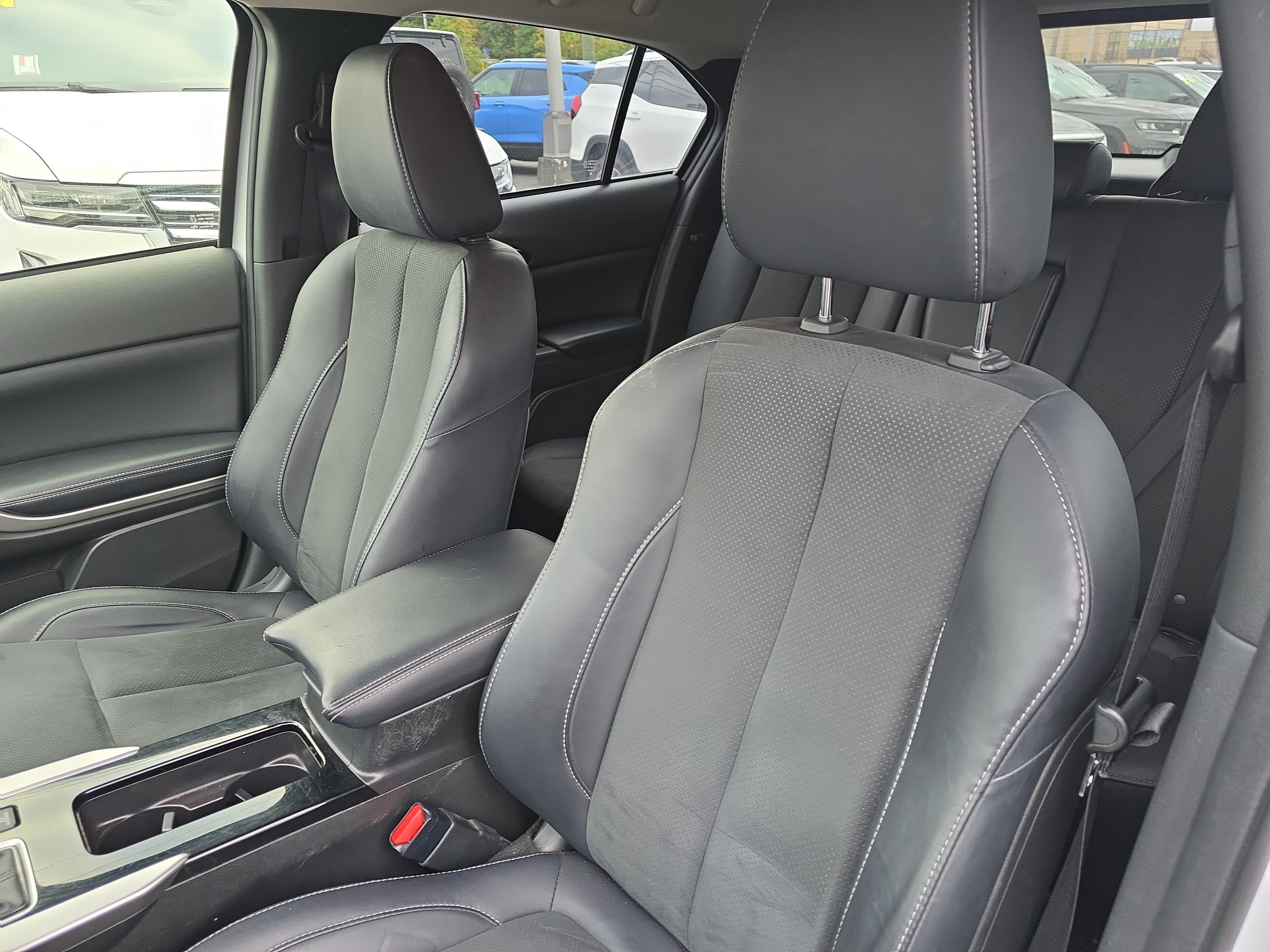 Used 2025 Mitsubishi Eclipse Cross SE AWD/4WD image 14