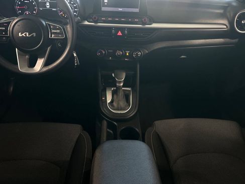 Used 2023 Kia Forte LXS image 4