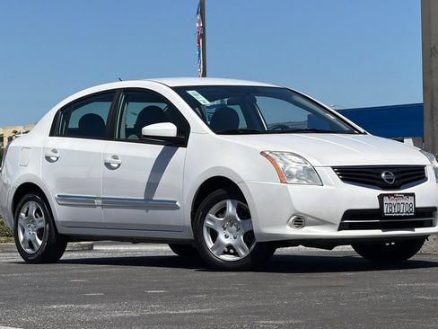 Used 2012 Nissan Sentra 2.0 S FWD image 2