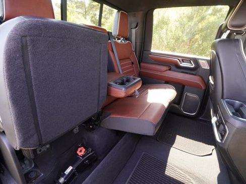 Used 2024 GMC Sierra 2500 Denali Ultimate image 31